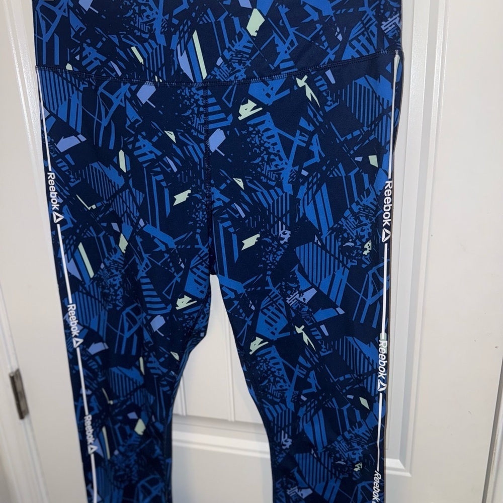 Reebok Blue Patterned Set - Picture 6 of 12